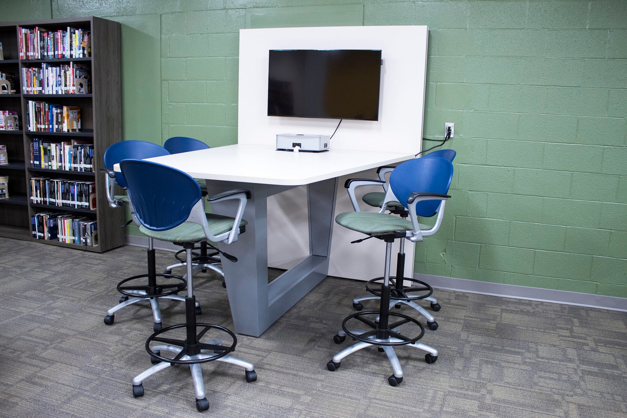 Mio Collaborative Tables and Blue Cinch Task Stools