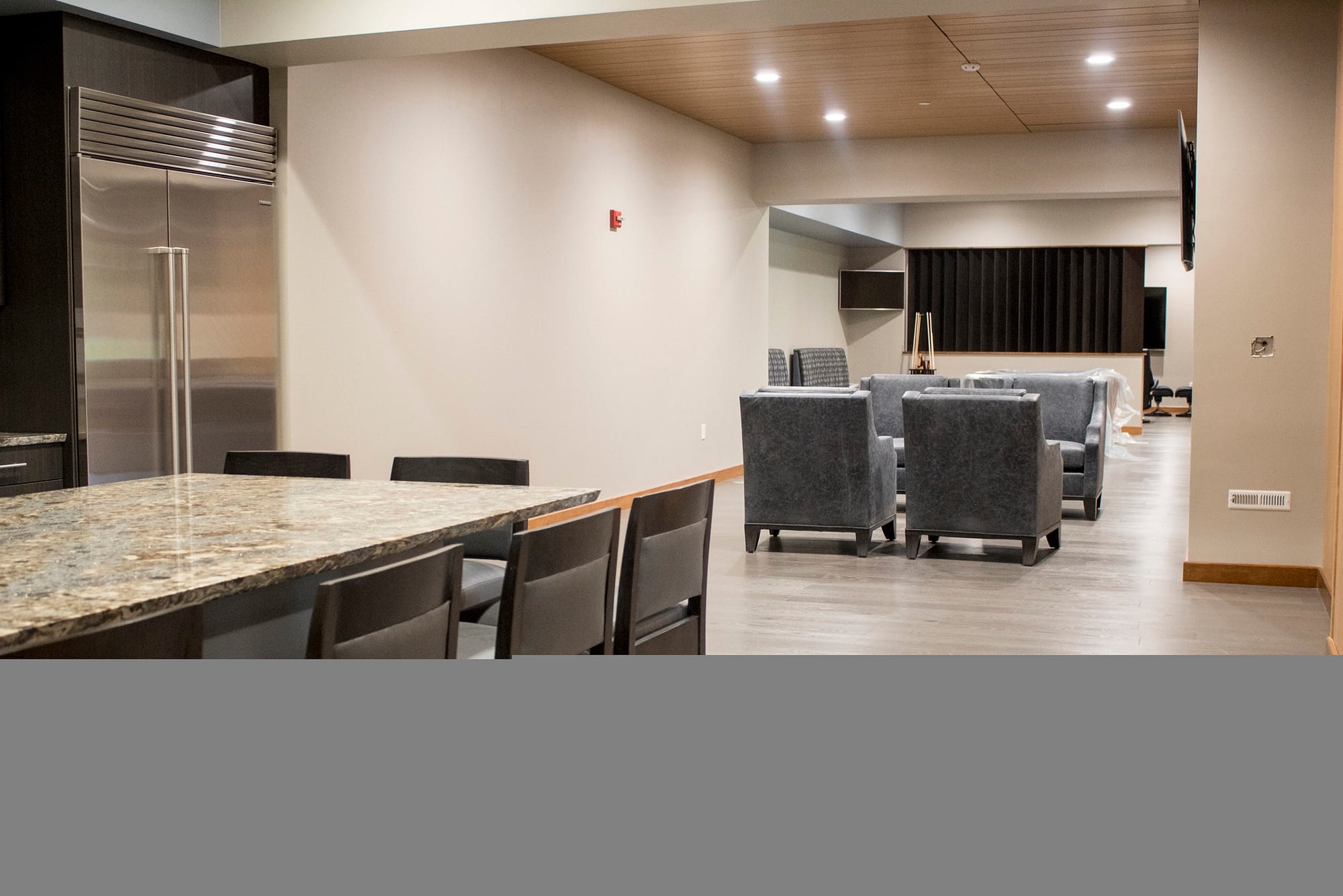 Executive Kitchen and Lounge